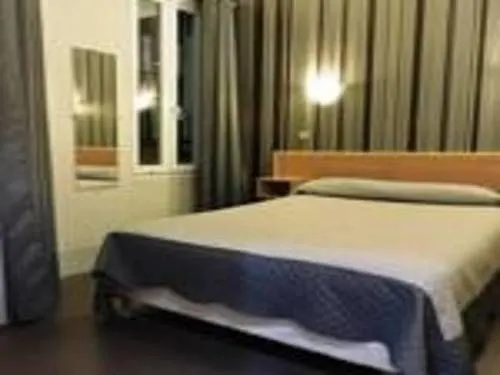 Bonsejour Montmartre Hotell 2*
