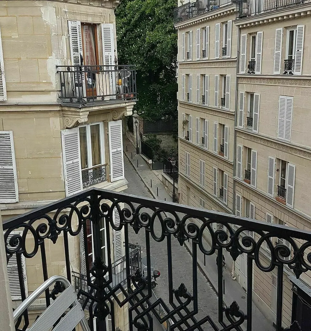 Bonsejour Montmartre 2*
